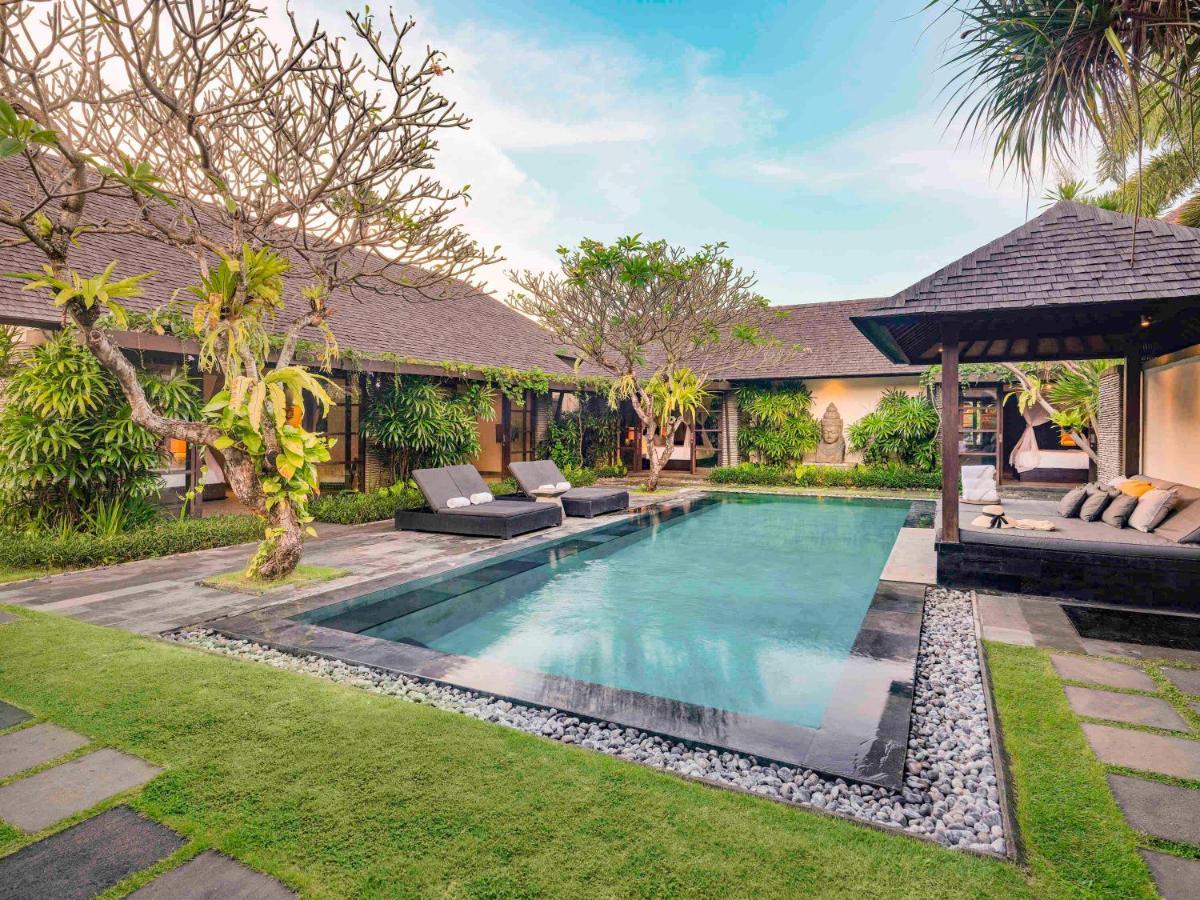 Peppers Seminyak Villa Exterior photo